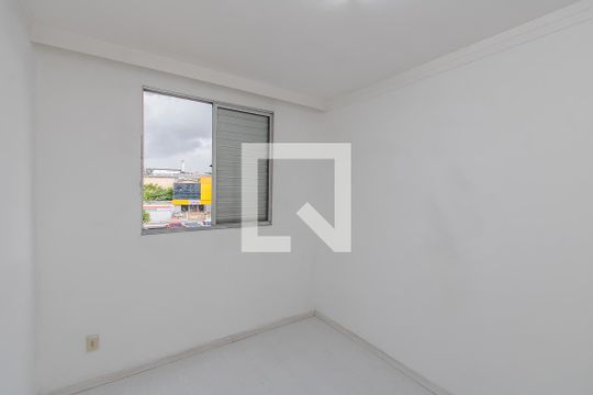Quarto 2 de apartamento para alugar com 2 quartos, 46m² em Jardim Santa Teresinha, São Paulo