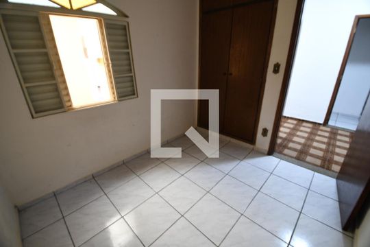 Quarto 1 de casa à venda com 3 quartos, 200m² em Jardim Santana, Campinas