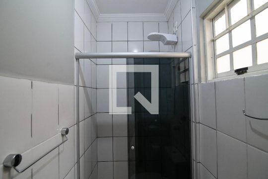 Banheiro de casa de condomínio para alugar com 2 quartos, 67m² em Jardim Morumbi (nova Veneza), Sumaré