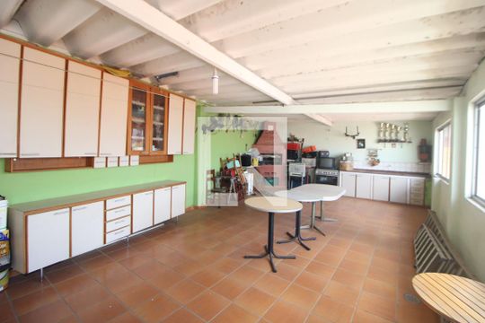 Área Comum de casa à venda com 3 quartos, 173m² em Vila Bandeirantes, São Paulo