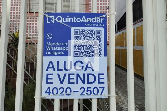 Fachada de casa à venda com 3 quartos, 173m² em Vila Bandeirantes, São Paulo