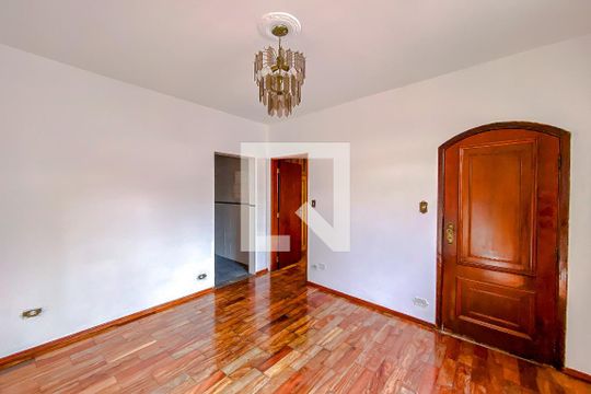 Sala (Casa 2) de casa à venda com 4 quartos, 260m² em Vila Invernada, São Paulo