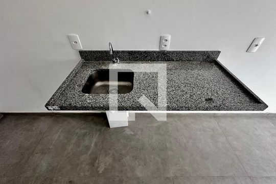 Studio de kitnet/studio para alugar com 1 quarto, 29m² em Santo Amaro, São Paulo