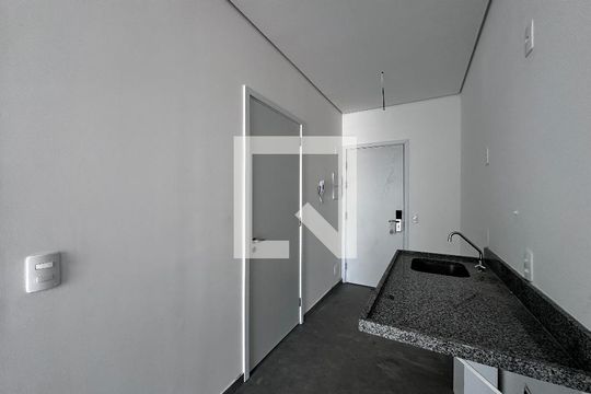 Studio de kitnet/studio para alugar com 1 quarto, 29m² em Santo Amaro, São Paulo