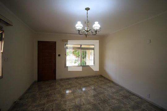 Sala de casa para alugar com 4 quartos, 215m² em Vila Prudente, São Paulo