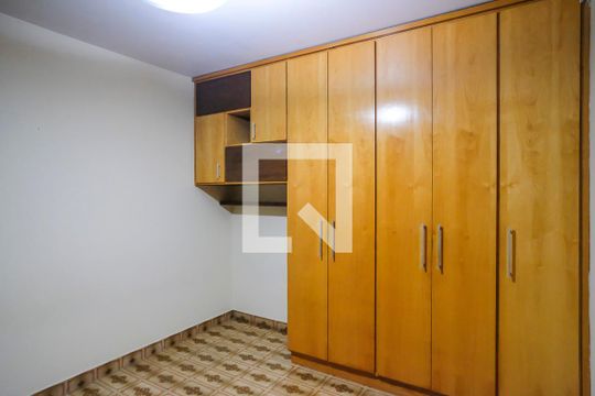 Quarto 1 de casa à venda com 3 quartos, 240m² em Santa Maria, Santo André