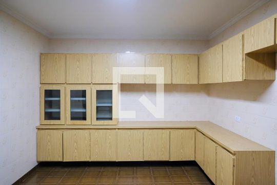 Cozinha de casa à venda com 3 quartos, 240m² em Santa Maria, Santo André