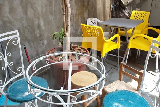 Quintal de casa à venda com 3 quartos, 100m² em Vila Madalena, São Paulo