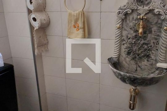 Lavabo de casa à venda com 3 quartos, 100m² em Vila Madalena, São Paulo