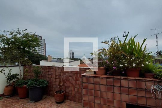 Edícula de casa à venda com 3 quartos, 100m² em Vila Madalena, São Paulo