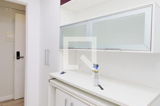 Cozinha de apartamento à venda com 2 quartos, 50m² em Vila Gustavo, São Paulo