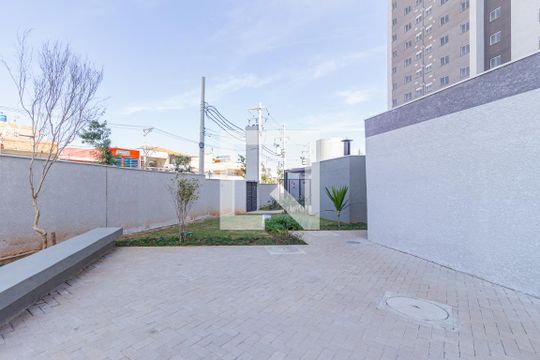 Área comum de apartamento para alugar com 2 quartos, 42m² em Vila da Oportunidade, Carapicuíba