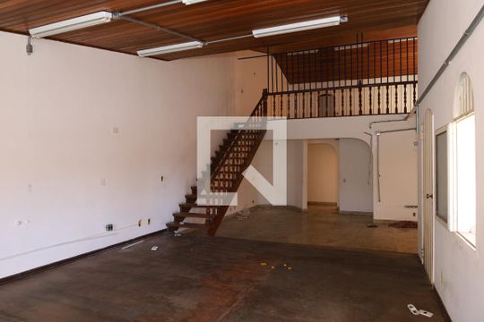 Sala de casa para alugar com 4 quartos, 400m² em Vila Princesa Isabel, São Paulo