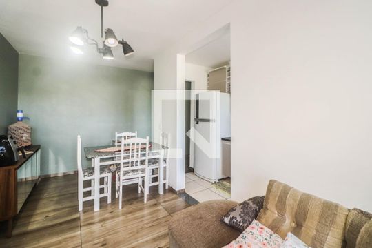 Sala de apartamento à venda com 2 quartos, 48m² em Morro Santana, Porto Alegre