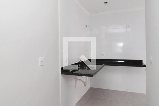 Cozinha de apartamento para alugar com 2 quartos, 44m² em Vila Isolina Mazzei, São Paulo