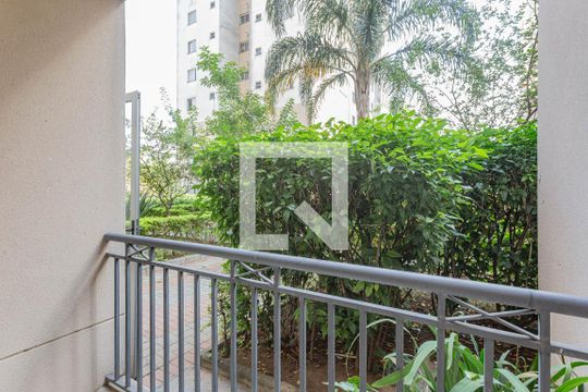 Varanda de apartamento para alugar com 2 quartos, 50m² em Vila Liviero, São Paulo
