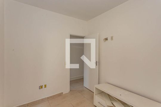 Quarto 2 de apartamento para alugar com 2 quartos, 50m² em Vila Liviero, São Paulo