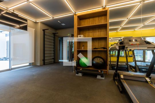 Área comum de kitnet/studio para alugar com 1 quarto, 28m² em Pinheiros, São Paulo