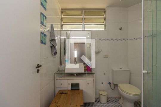 Banheiro de apartamento para alugar com 3 quartos, 80m² em Cambuci, São Paulo