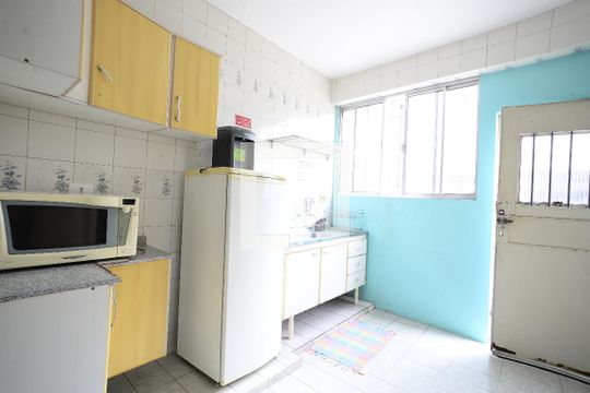 Sala/Cozinha de casa para alugar com 5 quartos, 350m² em Cambuci, São Paulo