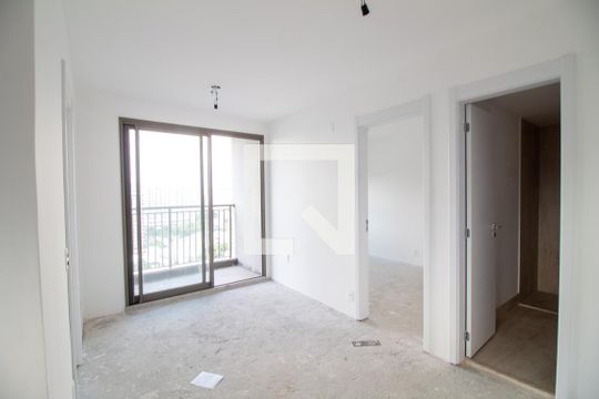 Apartamento à venda com 1 quarto, 32m² em Campo Belo, São Paulo