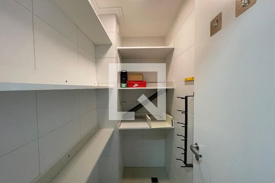 Área de Serviço de apartamento à venda com 3 quartos, 171m² em Jardim Boa Vista (zona Oeste), São Paulo