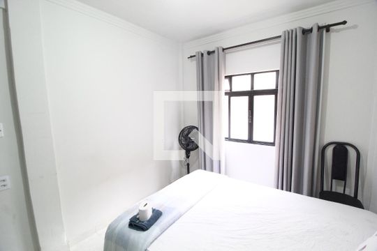 Quarto 2 de apartamento para alugar com 2 quartos, 80m² em Daniel Fonseca, Uberlândia