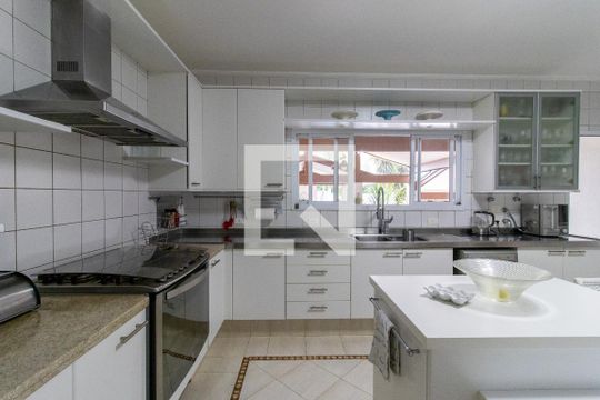 Cozinha de casa de condomínio à venda com 4 quartos, 390m² em Loteamento Residencial Barão do Café, Campinas