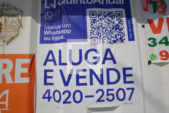 Plaquinha de casa à venda com 3 quartos, 276m² em Carlos Prates, Belo Horizonte