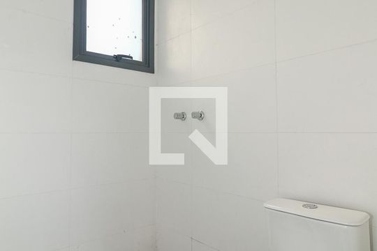 Banheiro da Suíte de apartamento à venda com 2 quartos, 74m² em Três Figueiras, Porto Alegre