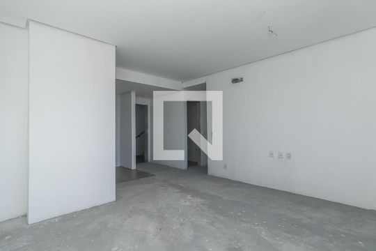 Sala de apartamento à venda com 2 quartos, 74m² em Três Figueiras, Porto Alegre