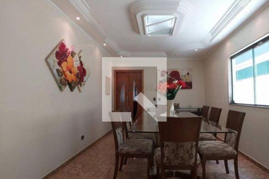 Casa à venda com 4 quartos, 490m² em Jardim Textil, São Paulo