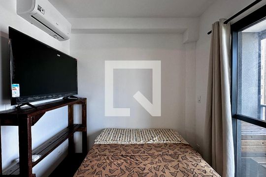 Studio de kitnet/studio à venda com 0 quarto, 28m² em Jardim das Acacias, São Paulo