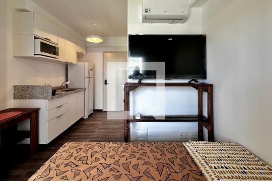 Studio de kitnet/studio à venda com 0 quarto, 28m² em Jardim das Acacias, São Paulo