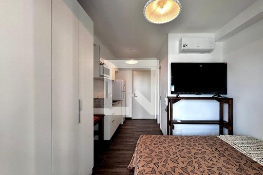 Kitnet/Studio à venda com 0 quarto, 28m² em Jardim das Acacias, São Paulo