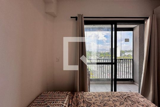 Studio de kitnet/studio à venda com 0 quarto, 28m² em Jardim das Acacias, São Paulo