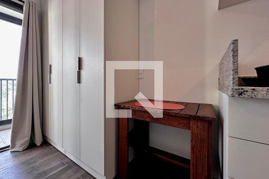 Studio de kitnet/studio à venda com 0 quarto, 28m² em Jardim das Acacias, São Paulo