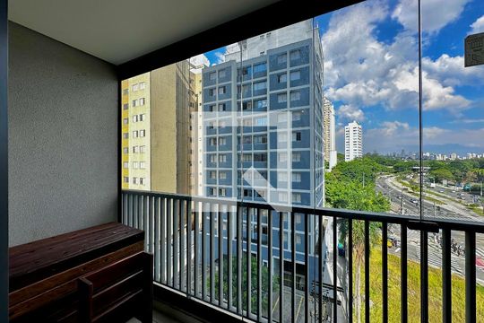 Sacada de kitnet/studio à venda com 0 quarto, 28m² em Jardim das Acacias, São Paulo