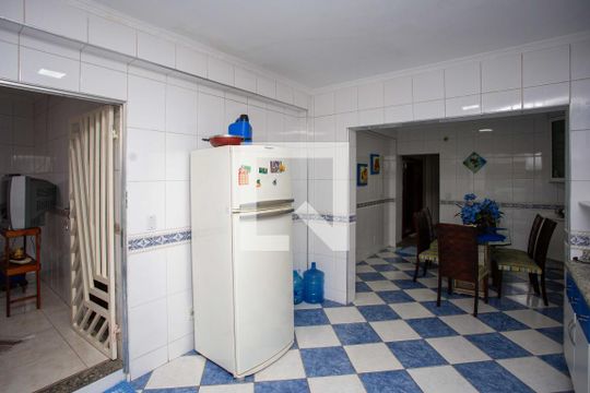 Cozinha de casa para alugar com 3 quartos, 250m² em Vila Nogueira, Diadema