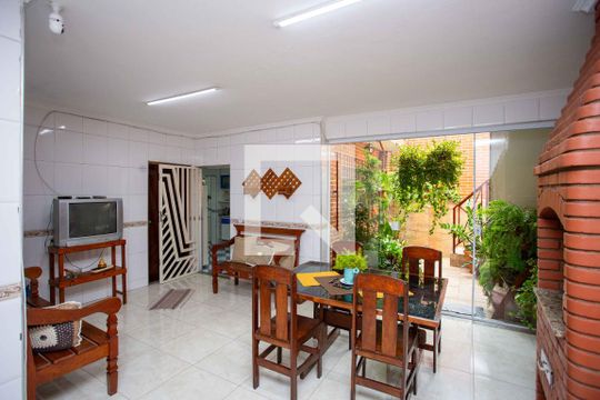 Espaço Gourmet de casa para alugar com 3 quartos, 250m² em Vila Nogueira, Diadema