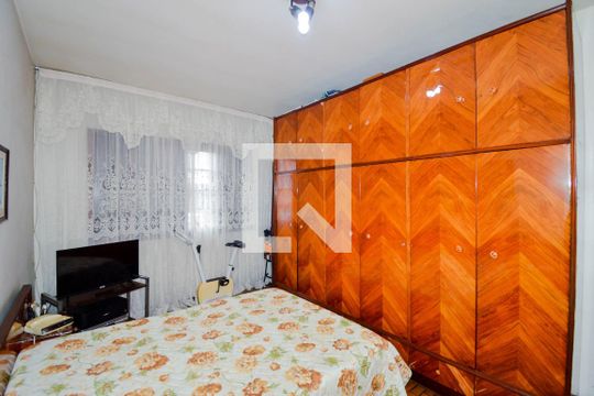 Quarto 2 de casa à venda com 3 quartos, 240m² em Vila Adelaide Perella, Guarulhos