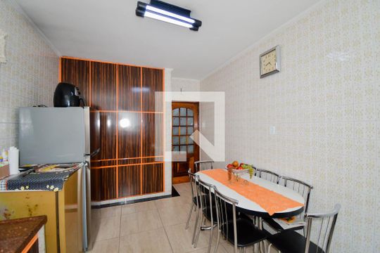Cozinha de casa à venda com 3 quartos, 240m² em Vila Adelaide Perella, Guarulhos