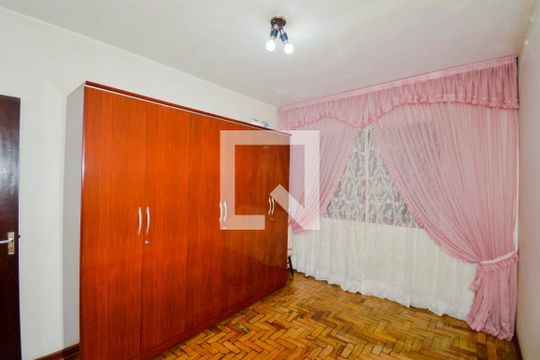 Quarto 1 de casa à venda com 3 quartos, 240m² em Vila Adelaide Perella, Guarulhos