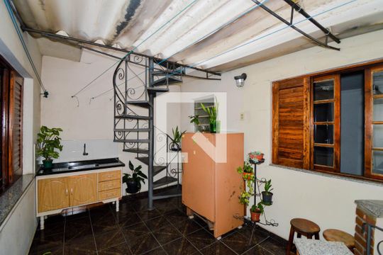 Área externa de casa à venda com 3 quartos, 240m² em Vila Adelaide Perella, Guarulhos