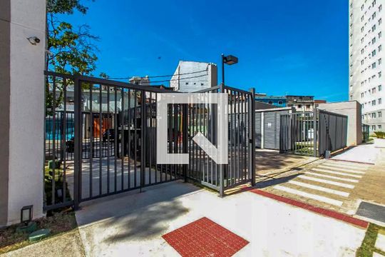 Fachada de apartamento para alugar com 2 quartos, 44m² em Vila Lourdes, São Paulo