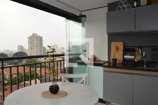 Varanda de kitnet/studio à venda com 1 quarto, 37m² em Vila Dom Pedro I, São Paulo
