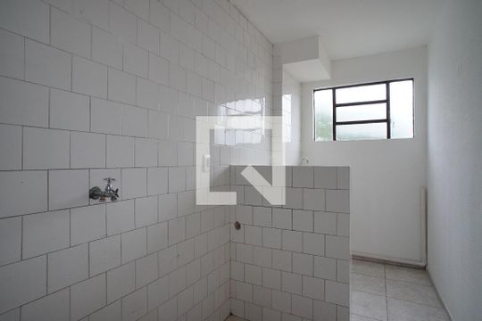 Cozinha de apartamento para alugar com 2 quartos, 49m² em Jardim Itu, Porto Alegre