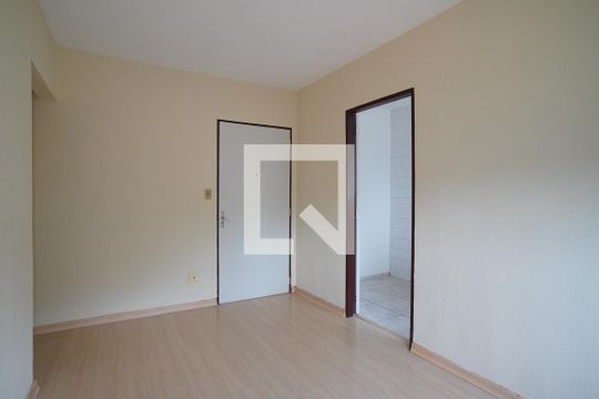 Sala de apartamento para alugar com 2 quartos, 49m² em Jardim Itu, Porto Alegre