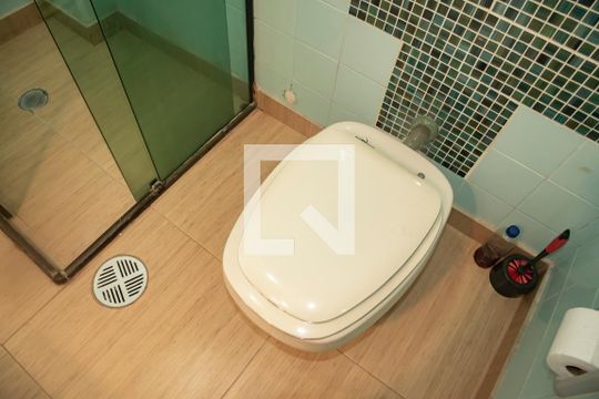 Banheiro de apartamento à venda com 1 quarto, 58m² em Mirandópolis, São Paulo