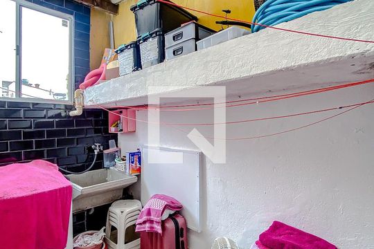 Área de Serviço de casa à venda com 8 quartos, 400m² em Vila Invernada, São Paulo